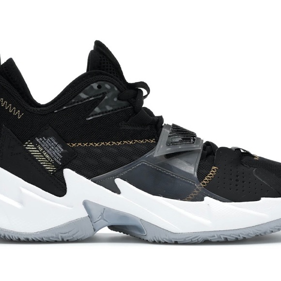 women’s Jordan’s shoes - Picture 6 of 9